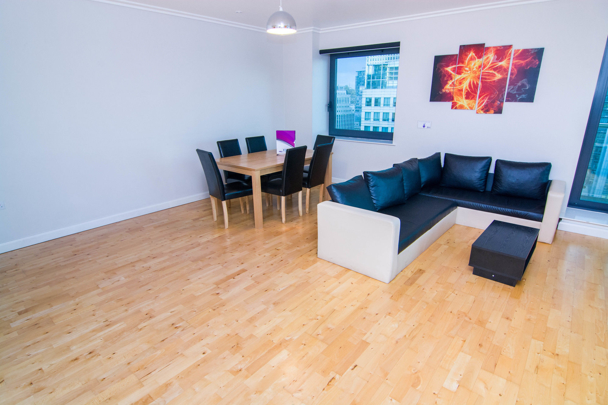 Wharf - Discovery Dock East Apartment London