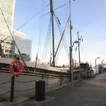 Apartment Wharf - Discovery Dock East